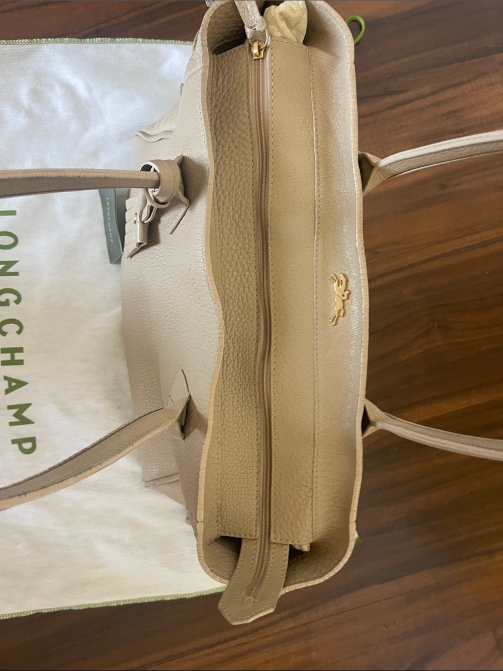 Longchamp Penelope Leather Tote with Tassel Charm Large size - Picture 5 of 17